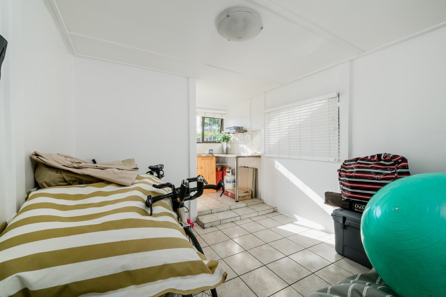 8 Bedroom Property for Sale in Summerstrand Eastern Cape